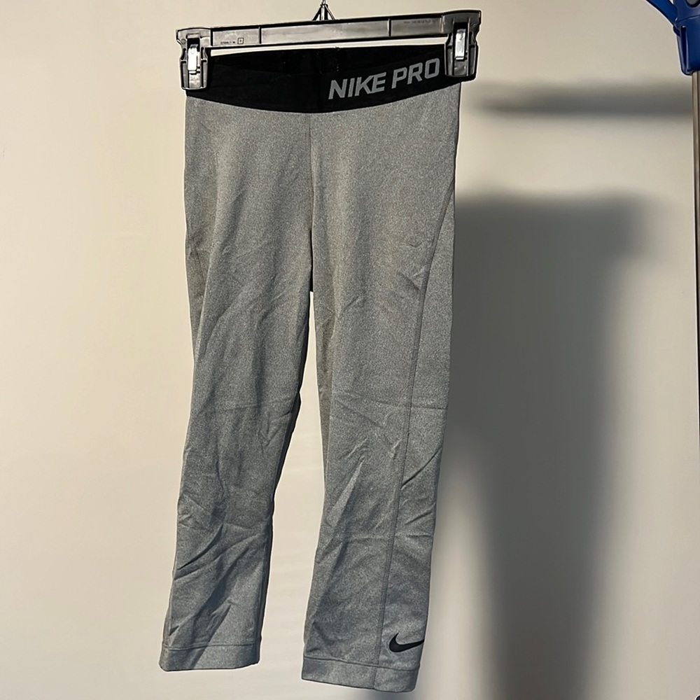 Nike pro spandex dri fit Capri athletic